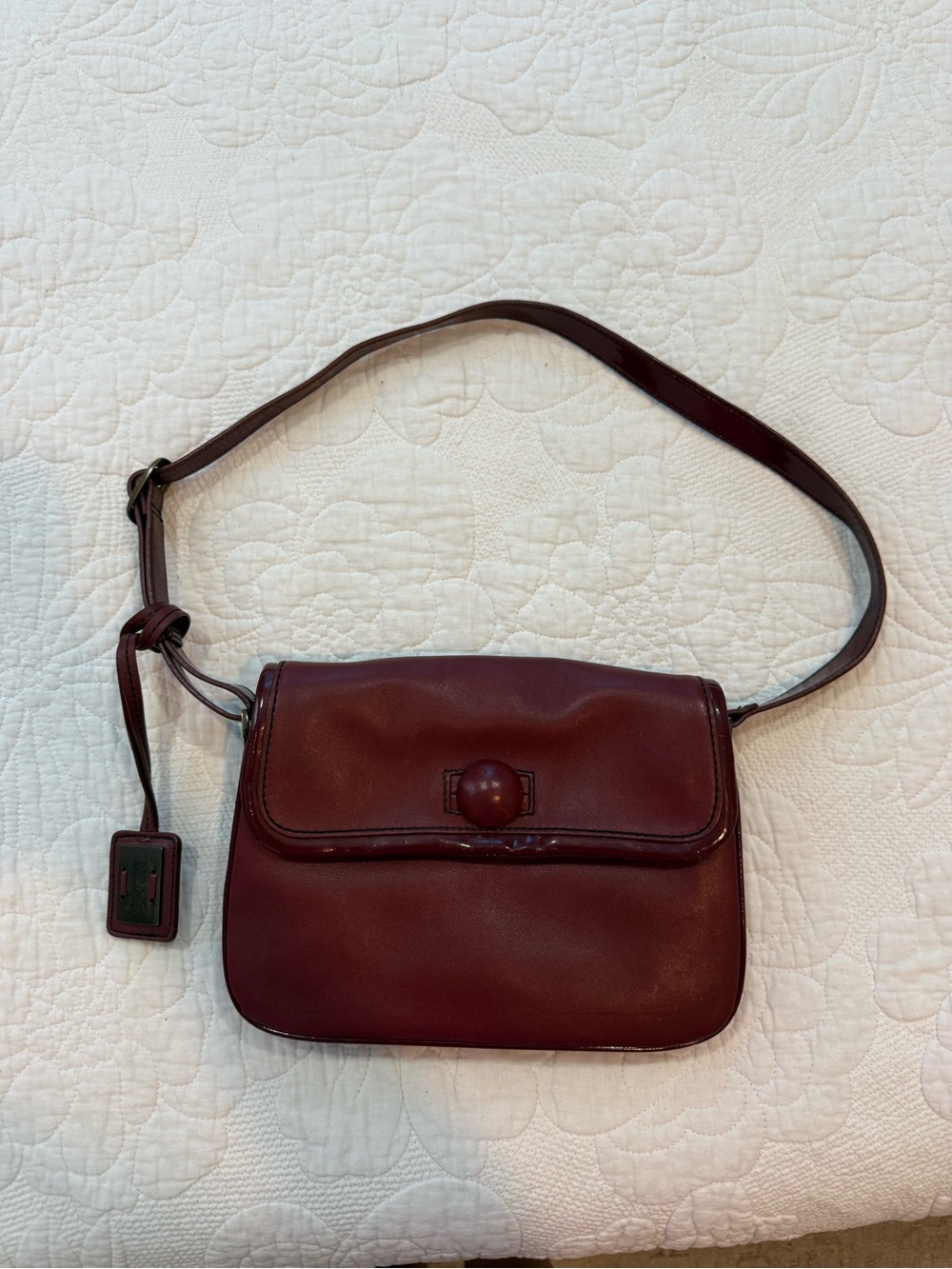 Women's Leather Shoulder Bag in Deep Burgundy